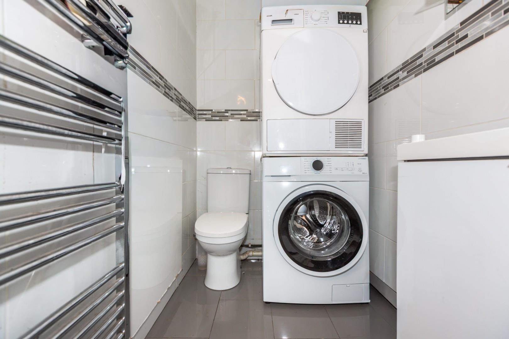 Slade Road, Newton, Swansea, SA3 4UE